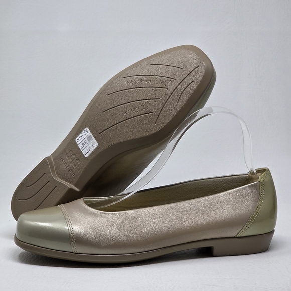 SAS SCENIC Champagne Leather Cap Toe Tripad Comfort Ballet Flat Shoe Size 9.5M - Picture 1 of 11